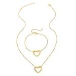 Collares y Pulseras: Análisis Comparativo de los Mejores Complementos para Potenciar tu Estilo