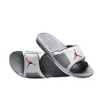 Análisis del Jordan 3 Red Cement: ¿El Sneaker Perfecto para Completar Tu Outfit?